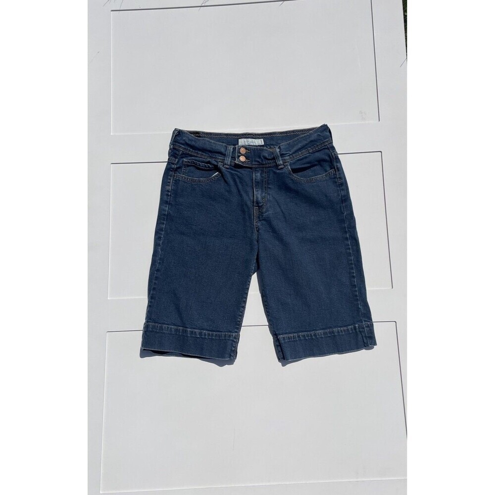 Levi’s 515 Bermuda Jean Shorts Women’s 8 Dark Wash Mid Rise Summer Denim